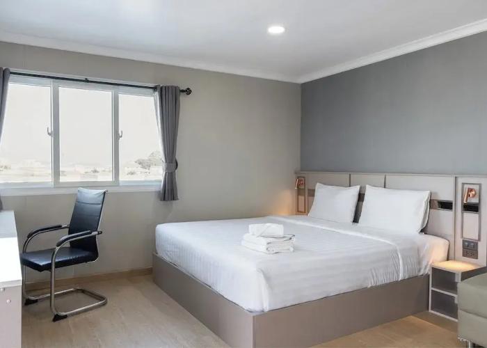 Tj 4711 Residence