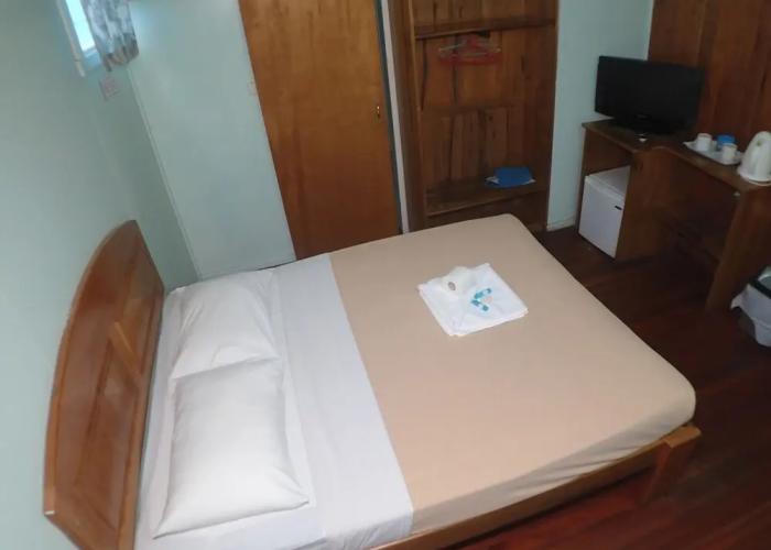 Taklam Lodge