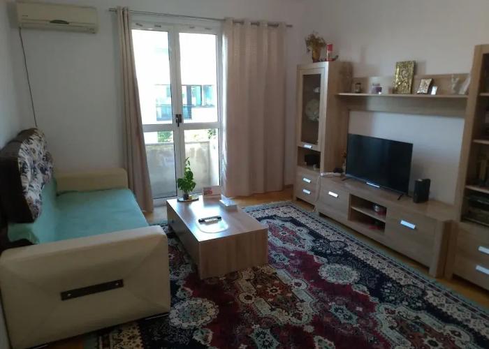 Appartment 3 Rooms, Splendid Position, 1 Minut of Walk to the Black Sea