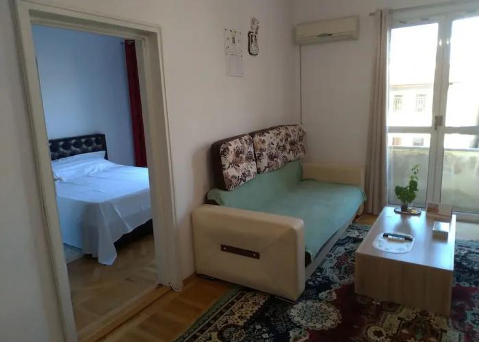 Appartment 3 Rooms, Splendid Position, 1 Minut of Walk to the Black Sea