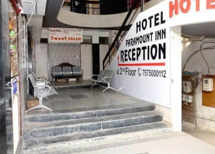 Hotel Paramount Inn