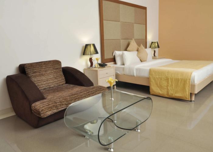 Seasons Hotel