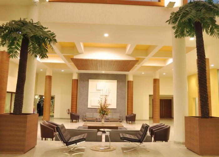Seasons Hotel
