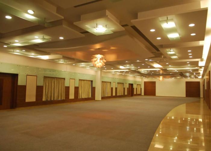 Seasons Hotel