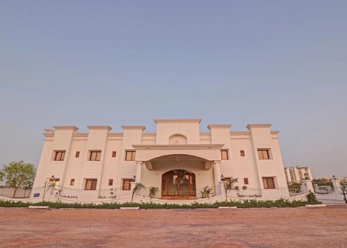 Ratna Vilas Palace
