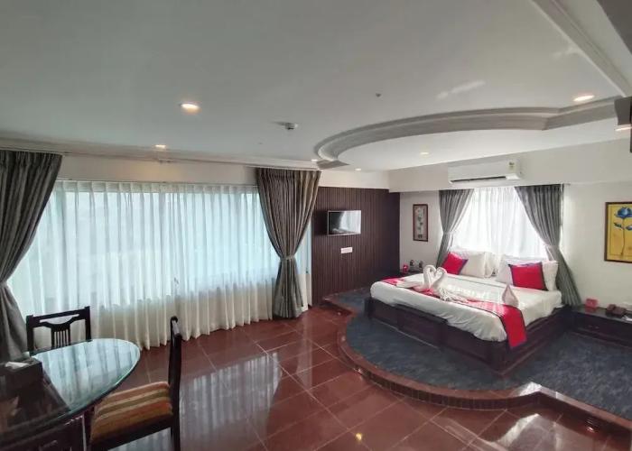 Hotel KK By Spree Rajkot
