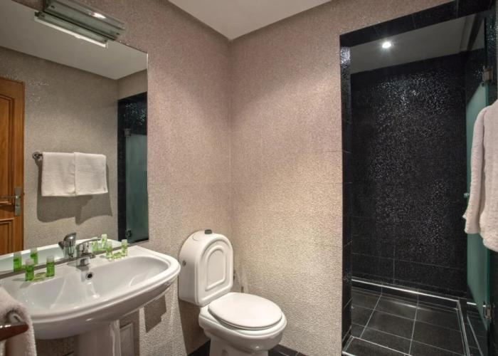 Yaad City Hotel