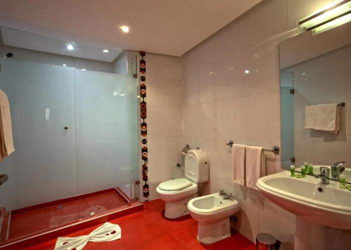 Yaad City Hotel