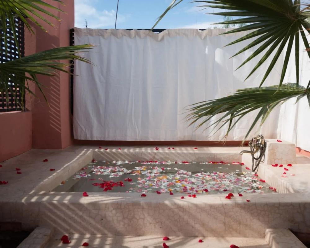фото Riad Lhena