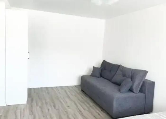 V Shelekhove 15 Flat