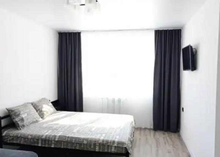 V Shelekhove 15 Flat