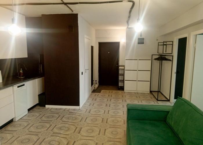 V Shelekhove Flat