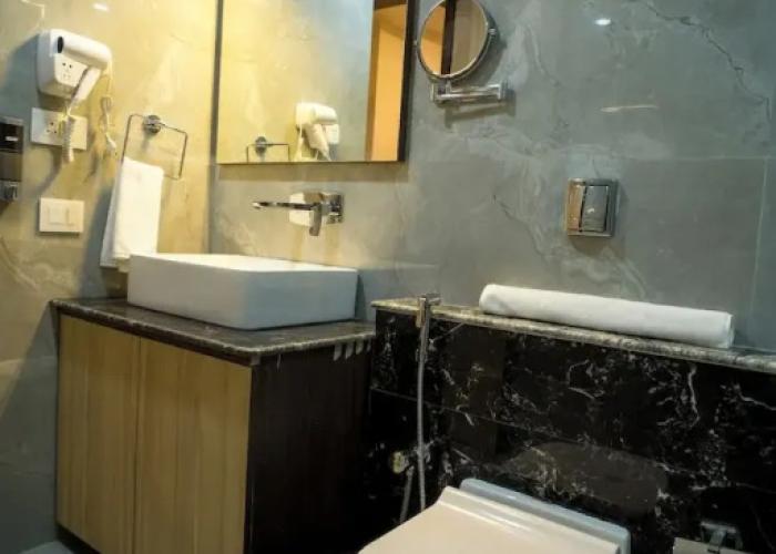Mastiff Select Medha Plaza Deoghar