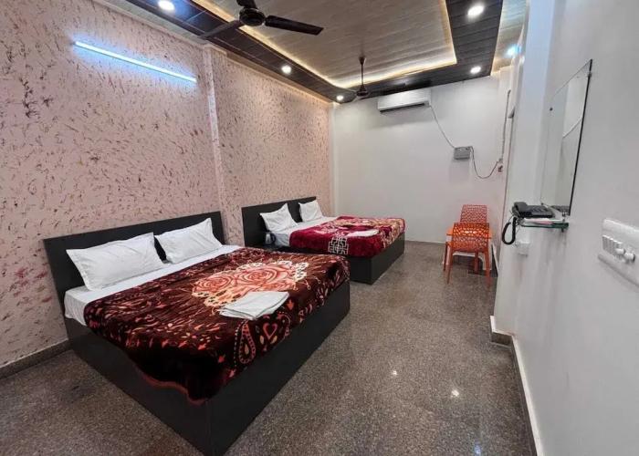 Hotel Gurudev Palace