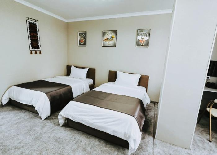 Hotel Tadzh Makhal