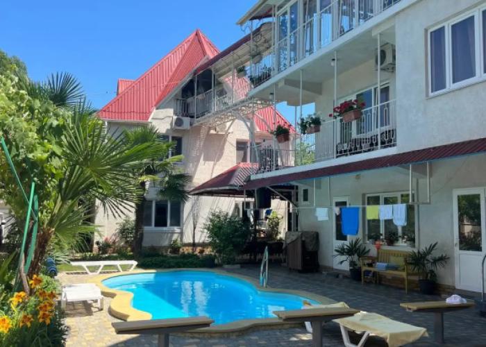 Nadezhda Guest House