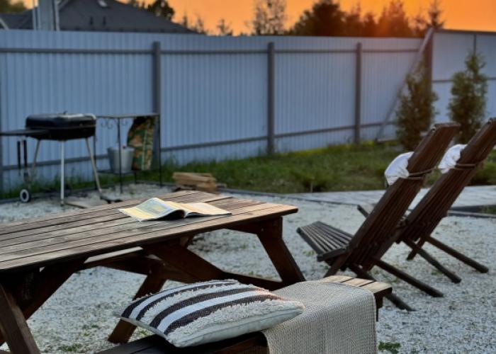 Uyutny dom v stile barnkhaus, s saunoy, nedaleko ot reki Private house
