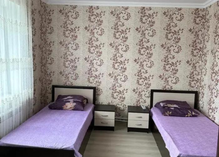 Na Krutoy Guest House