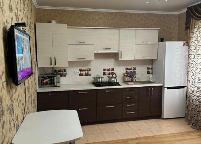 Na Krutoy Guest House