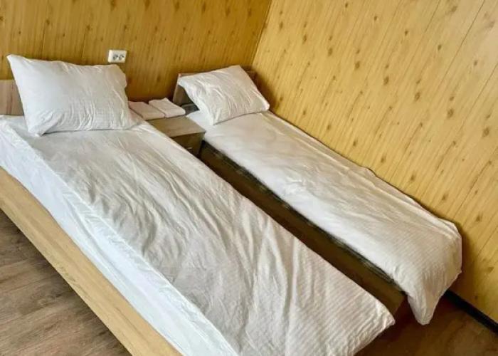 S Otdelnymi Nomerami Guest house