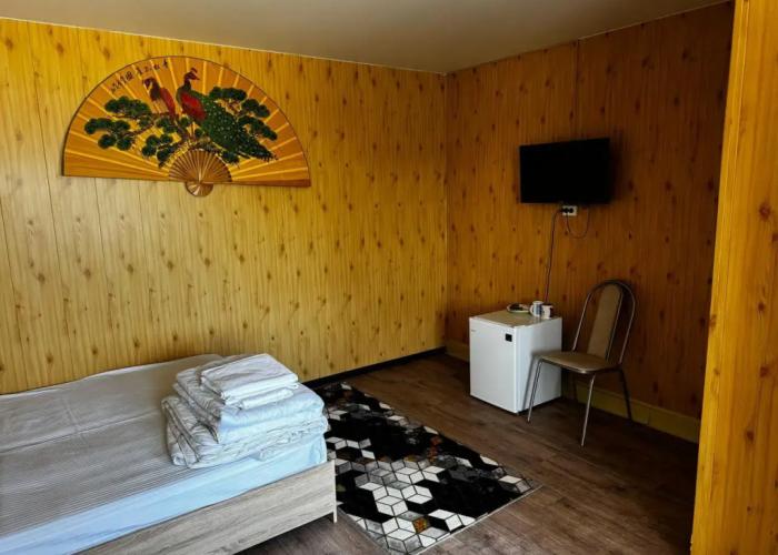 S Otdelnymi Nomerami Guest house