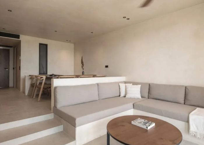 Seven Rocks Suites