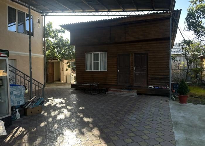 KriArt on Kamo 19 Guest house
