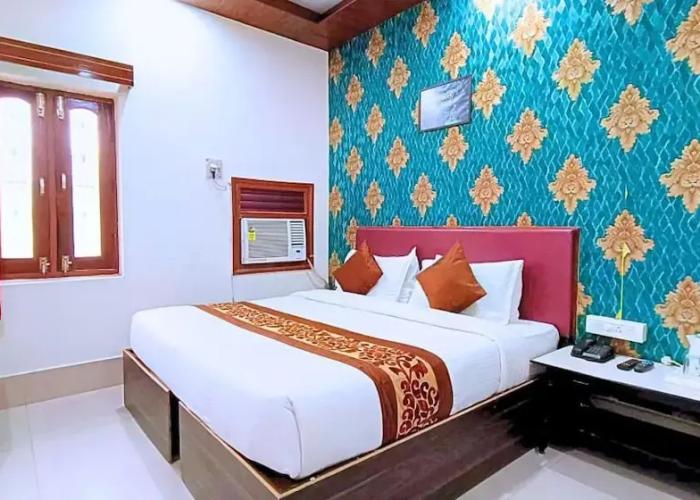 Hotel Vijay Deluxe