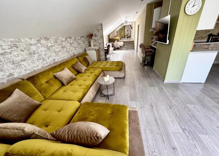 S Vidom na More, Rayskoe Mesto dlya Bolshoy Kompanii Apartments