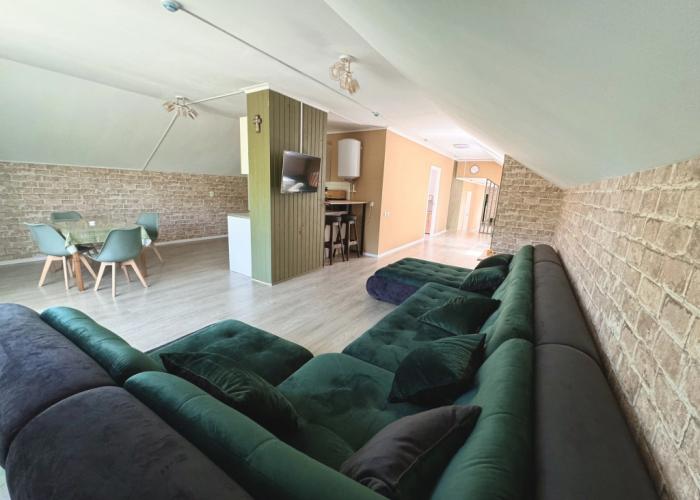 Prostornye i Komphortnye y Morya do 10 chelovek v H.Betta Apartments