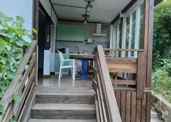 Na Pervom Etazhe Flat