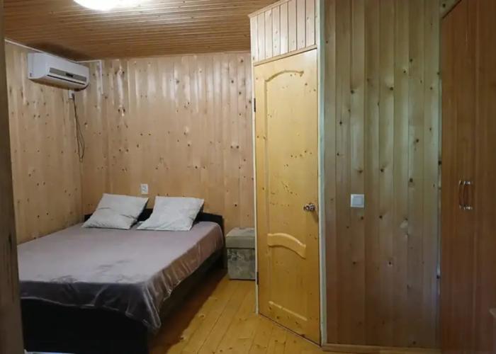 Na Pervom Etazhe Flat