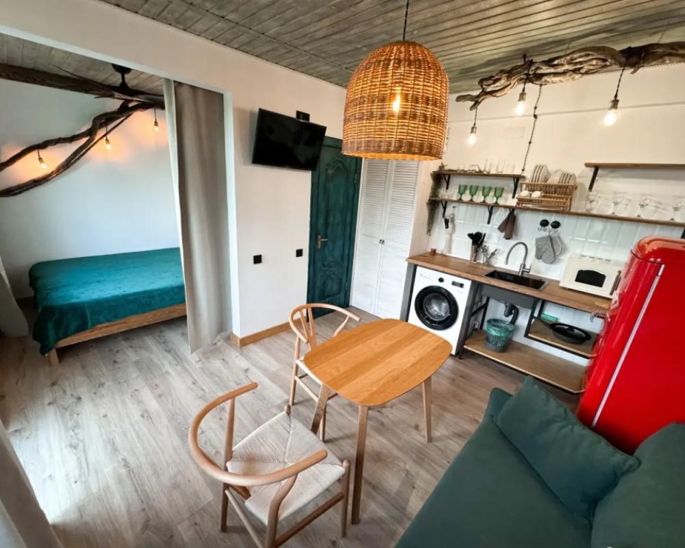 фото Studiya S Sovremennym Interyerom Flat