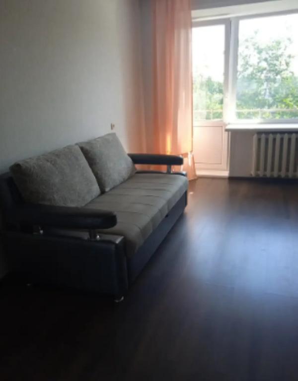 Na Ulitse Lva Tolstogo 40 Flat