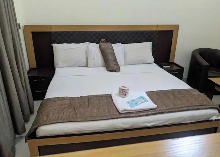 Jay Hiltin Hotel
