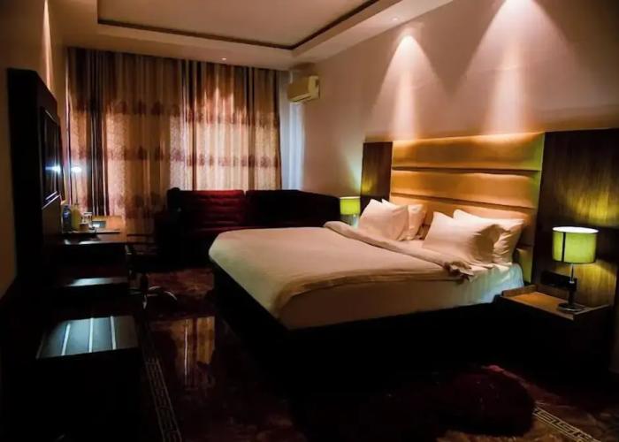Epitome Hotel