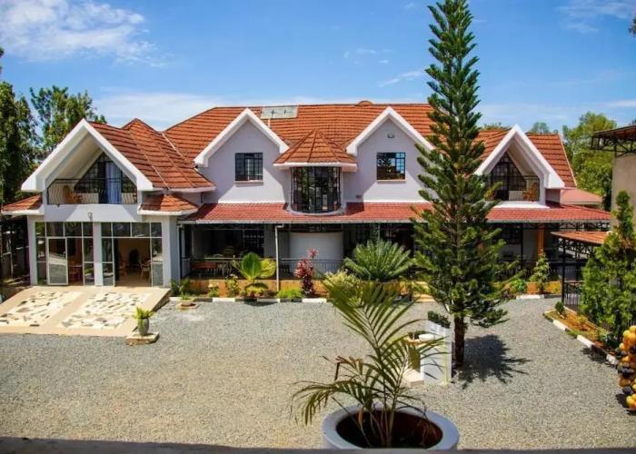 Mojoh Inn Hotel