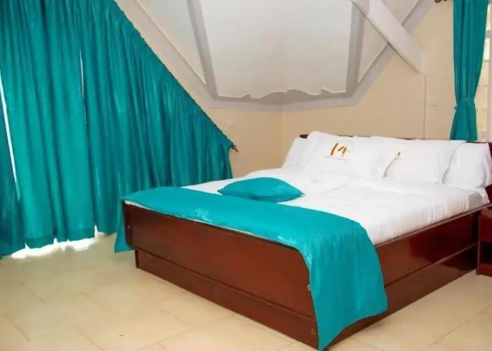 Mojoh Inn Hotel