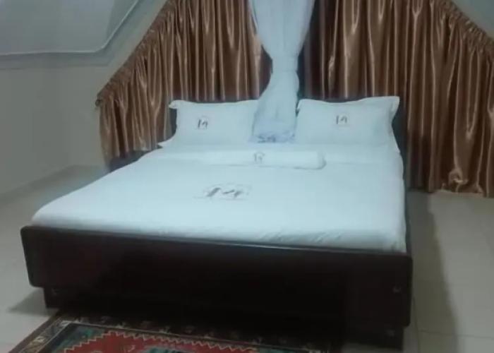Mojoh Inn Hotel