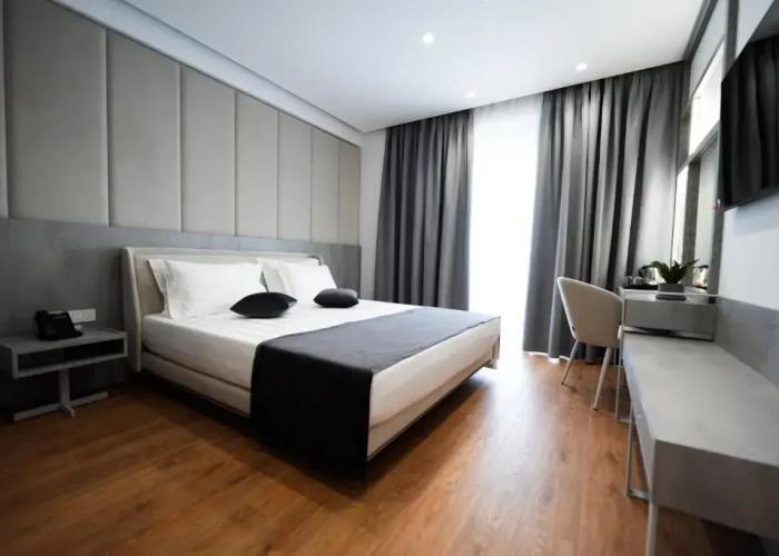 Naos Luxury Hotel