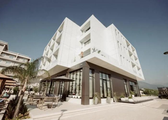 Naos Luxury Hotel