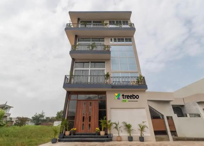 Treebo Heaven Grand Ayodhya