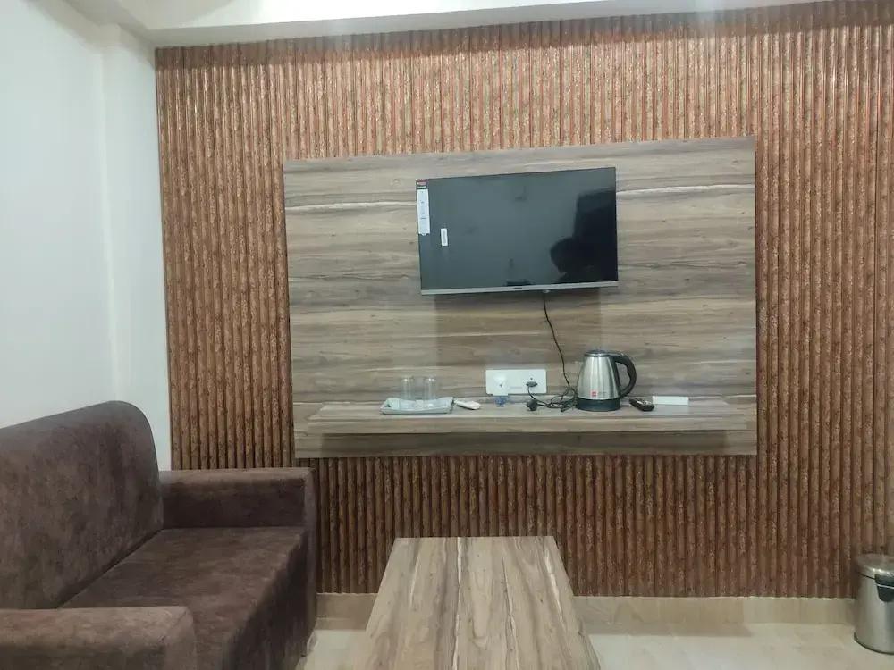 фото Hotel Abhinandan