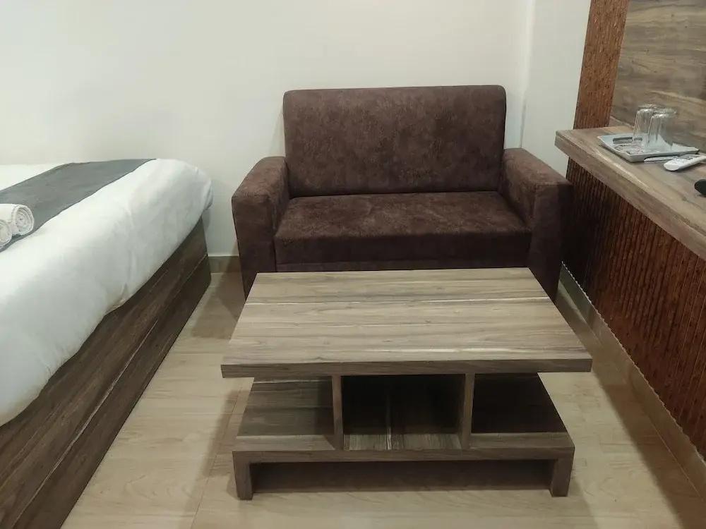 фото Hotel Abhinandan