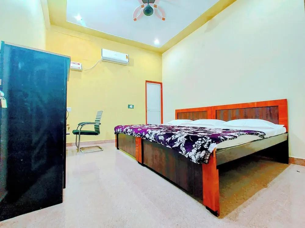 фото Hotel Raghukul