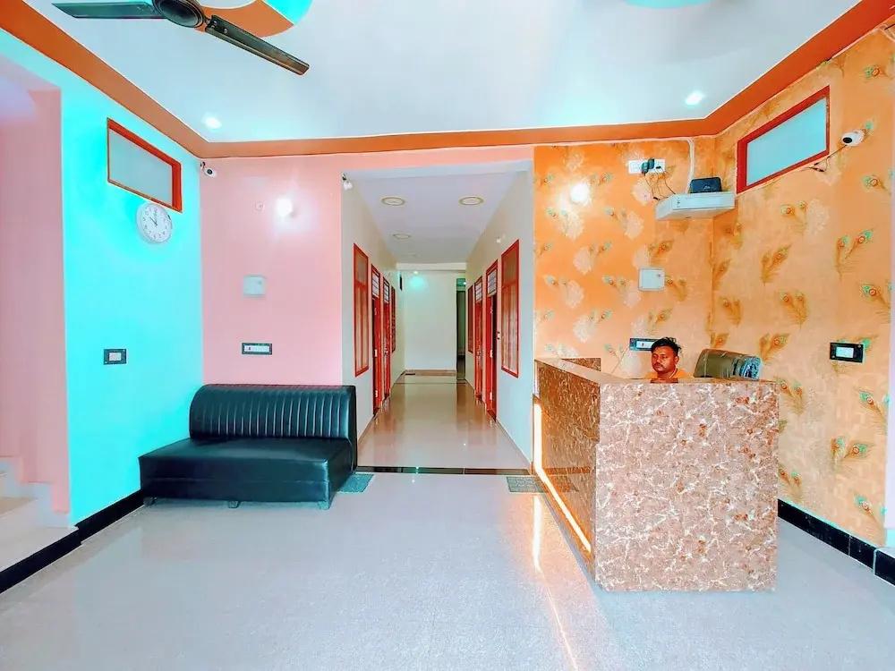 фото Hotel Raghukul