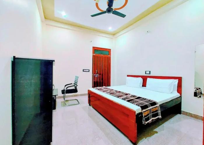 Hotel Raghukul