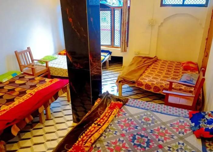 Shree mate guest house