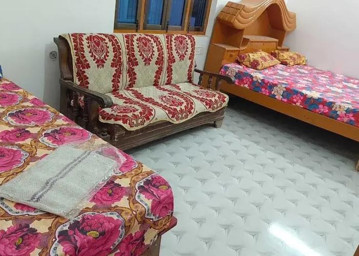 Shree mate guest house