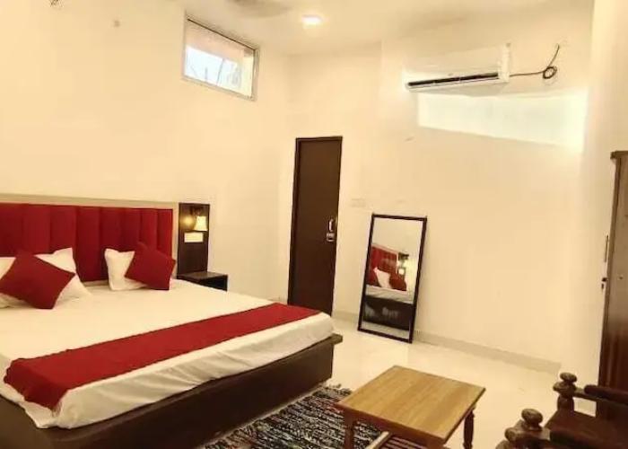Raghav Stay Inn